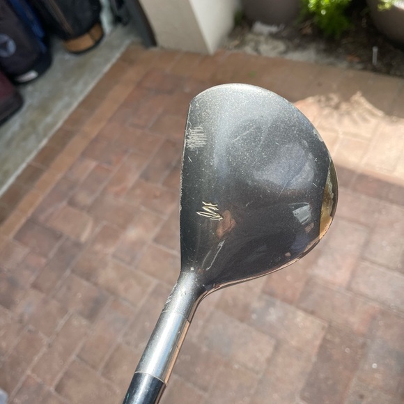 Cobra Gravity Back 7 Wood 21 Deg In Right Handed - Picture 3 of 6
